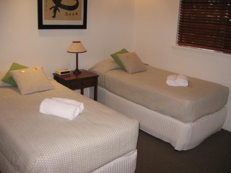 Bermuda Villas Sunshine Coast Екстериор снимка