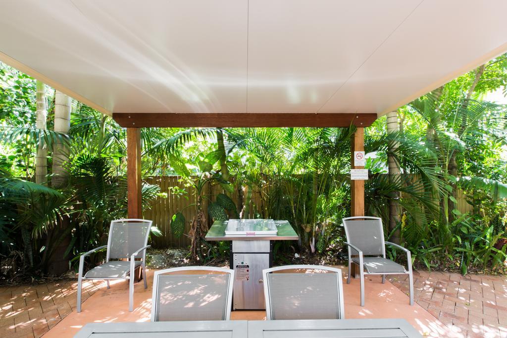 Bermuda Villas Sunshine Coast Екстериор снимка