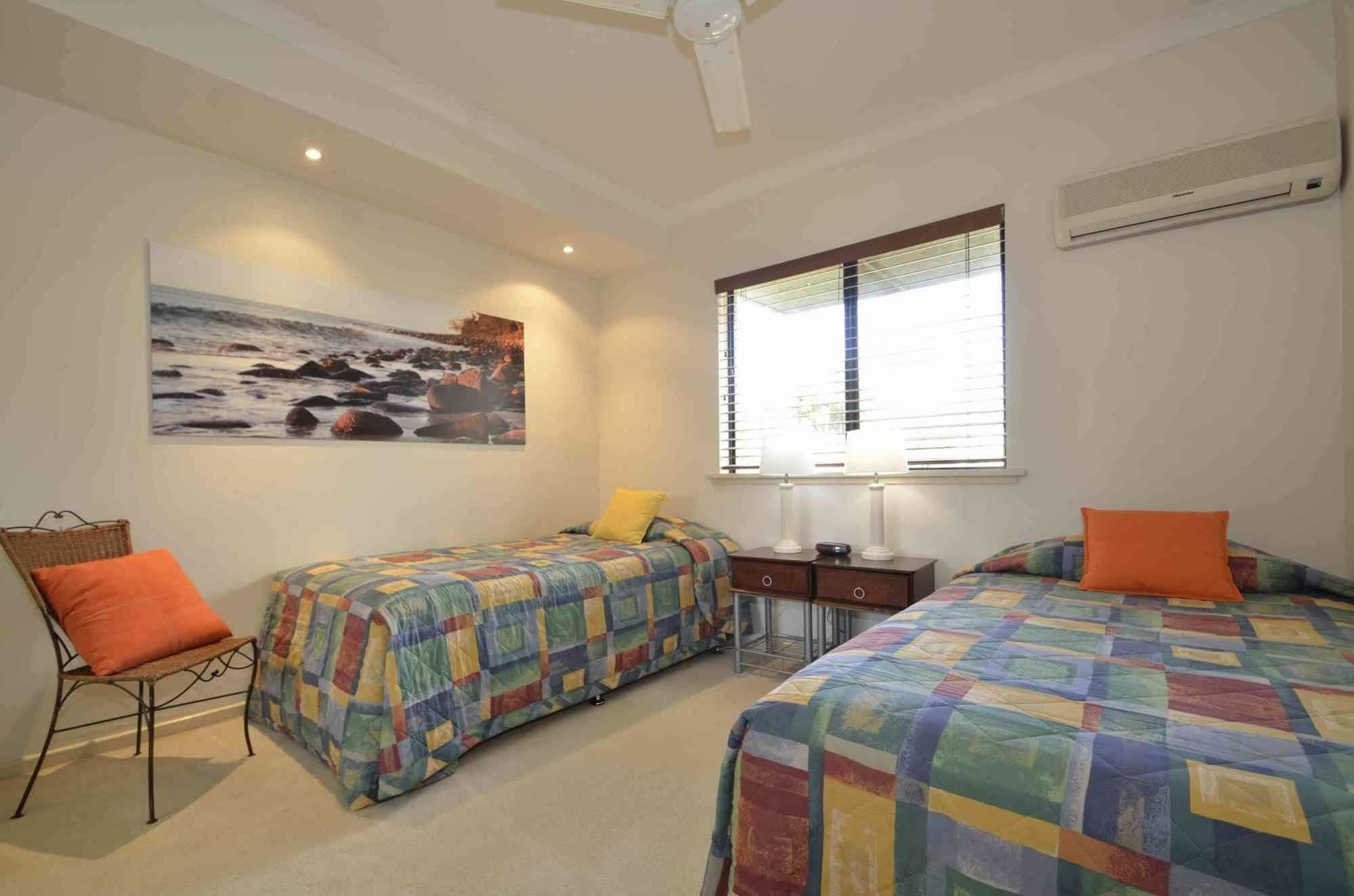Bermuda Villas Sunshine Coast Екстериор снимка