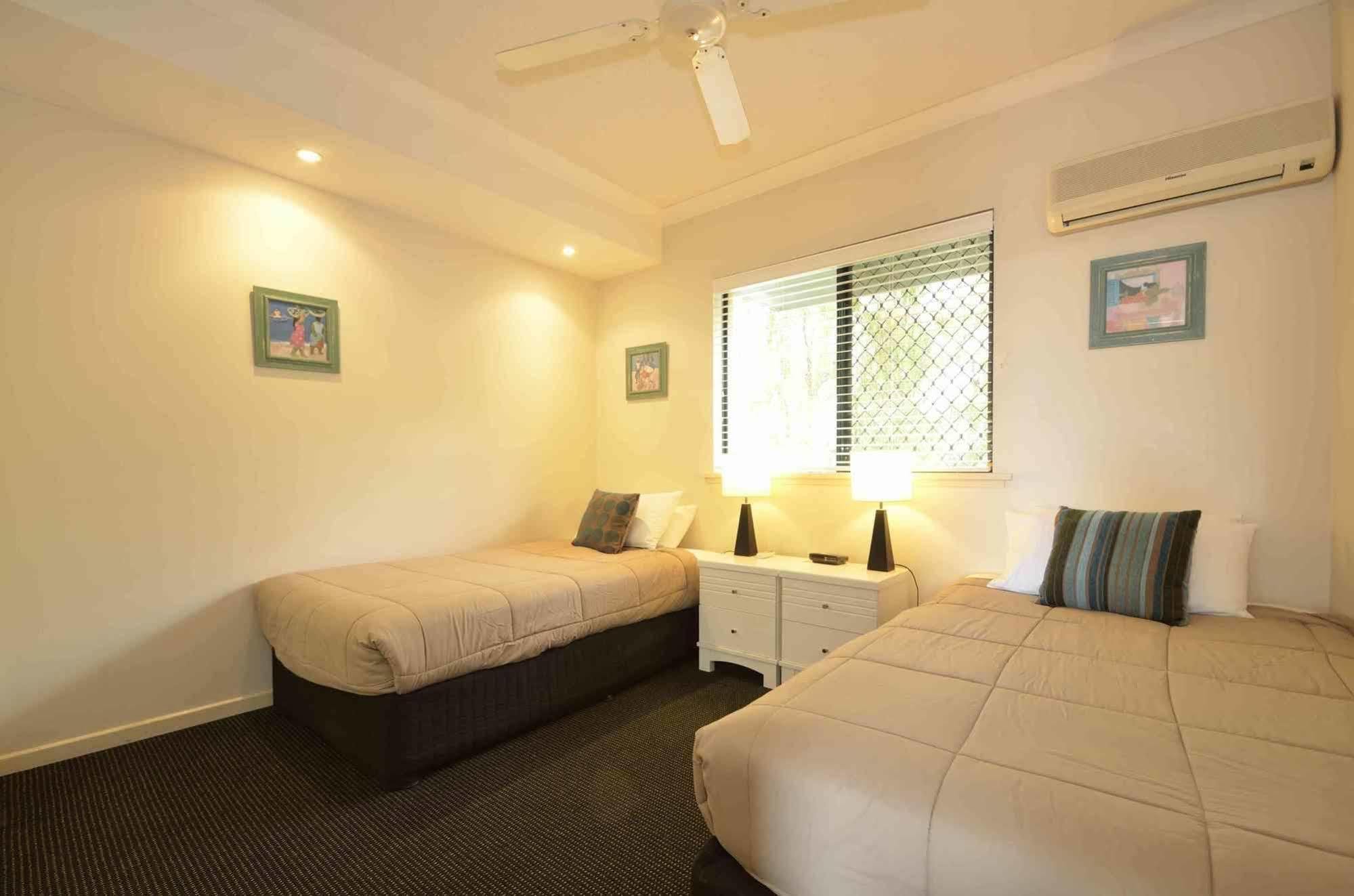 Bermuda Villas Sunshine Coast Екстериор снимка