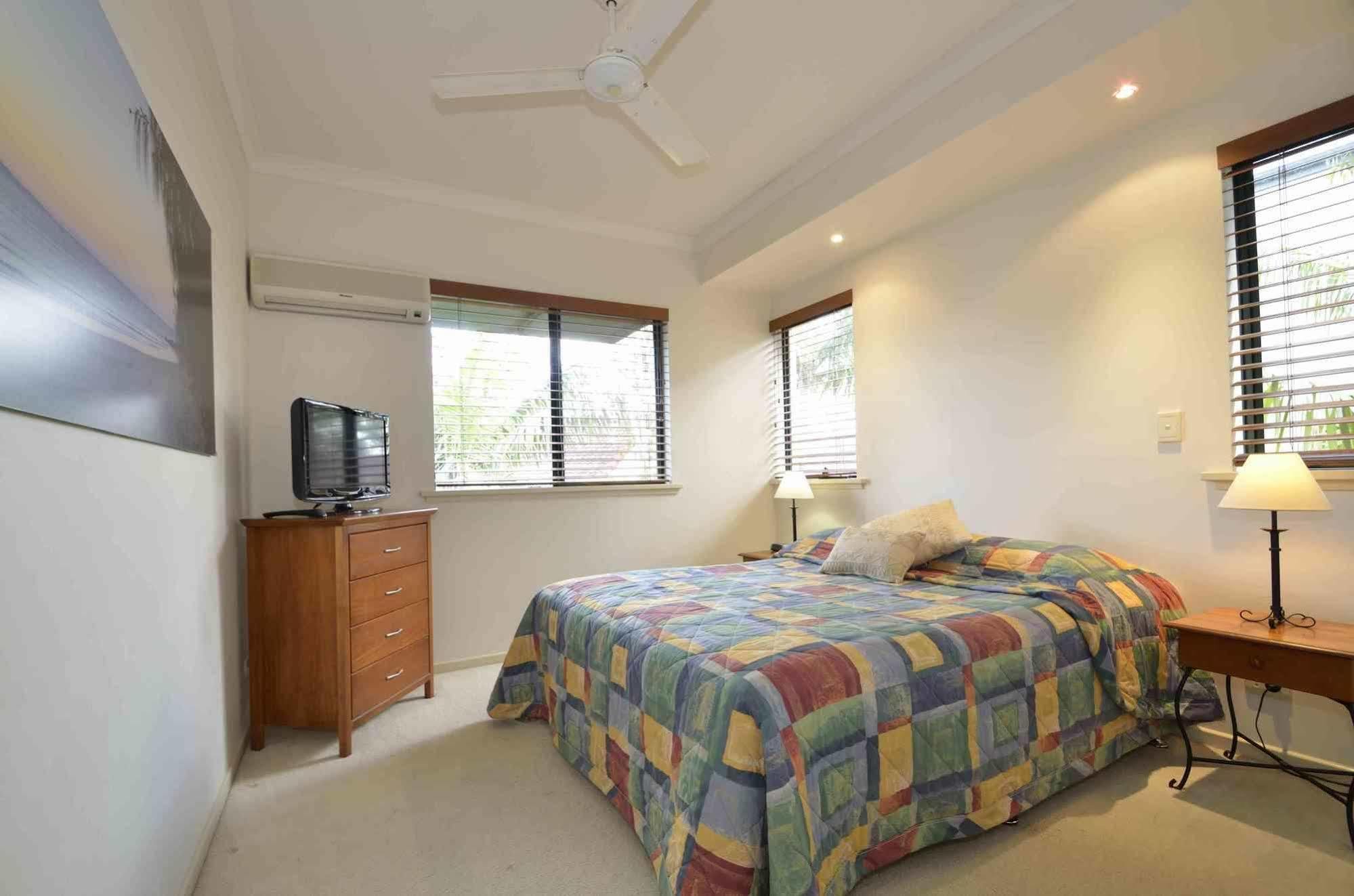 Bermuda Villas Sunshine Coast Екстериор снимка