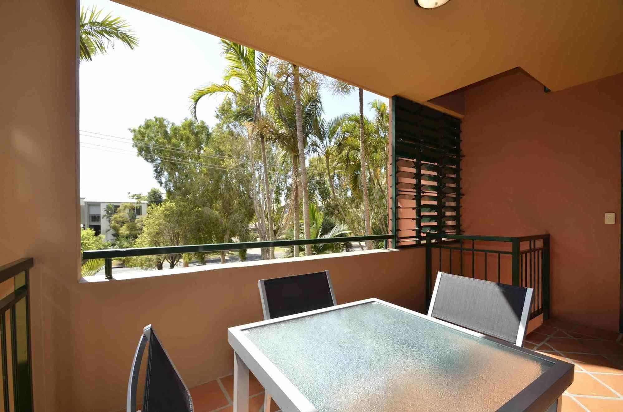 Bermuda Villas Sunshine Coast Екстериор снимка